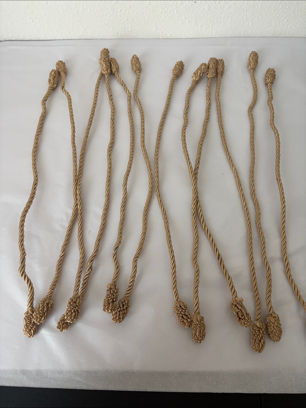 Gold-Tone Twisted Rope with metal curtain ties - Unbranded twelve (12)